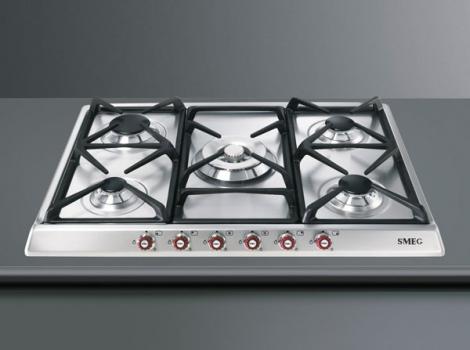 <p><strong>SMEG SR 775XRW</strong></p>